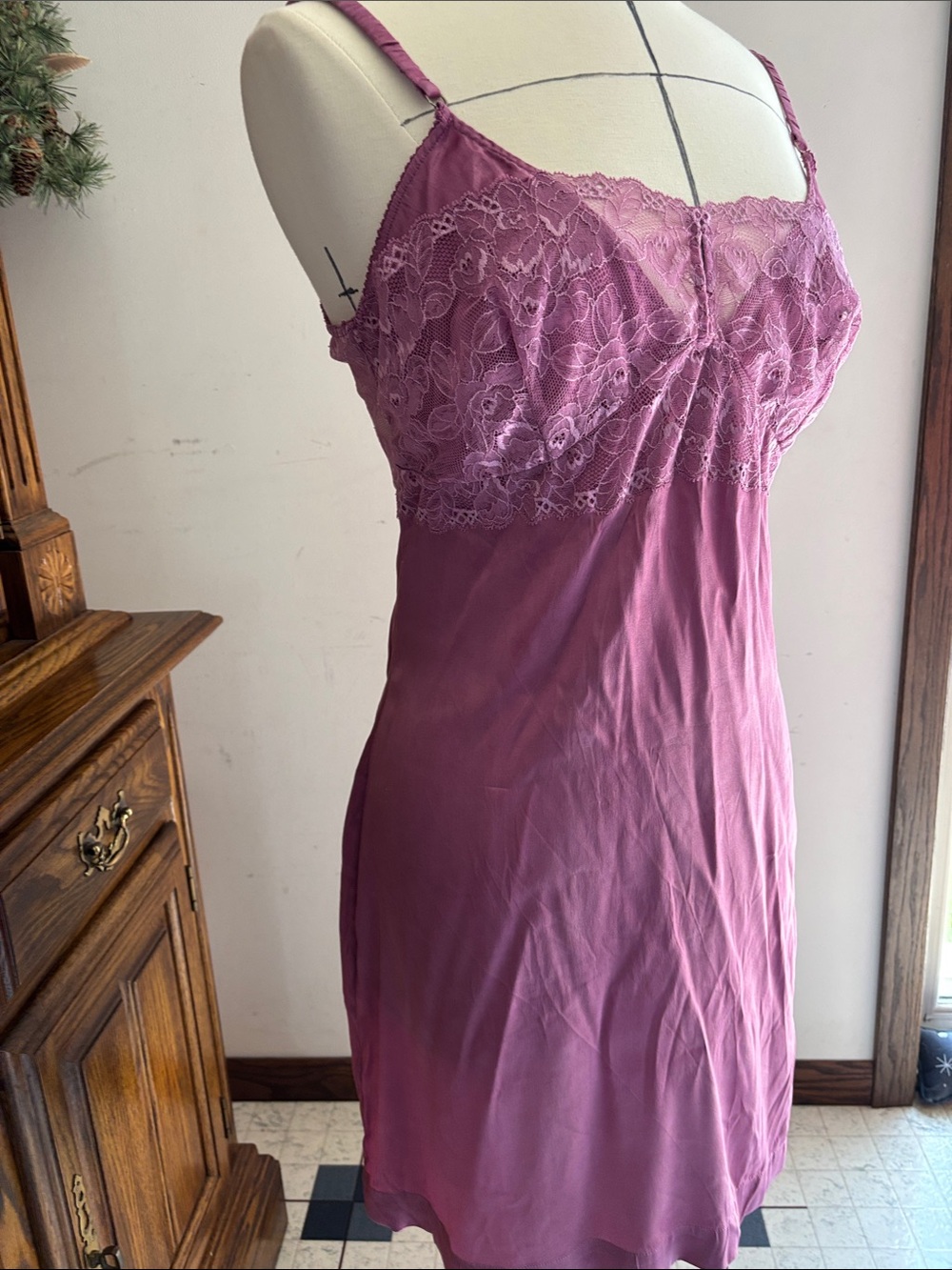 Asilk Mauve Slip Nightgown w/ Lace Accents and V-Back Design Size Medium